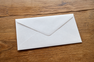 Qu&rsquo;est-ce qu&rsquo;une enveloppe non affranchie ?